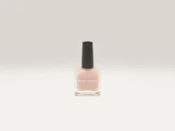 Karolin van loon 26 La Premiere Veganistische Base Coat