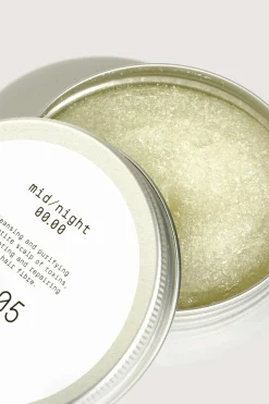 Mid.night cosmetics MID/NIGHT 00.00 Scrub Hoofdhuid 00.05 Hot