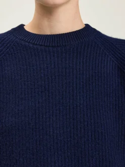 Nicholson & Nicholson Highland Crewneck Sweater Hot